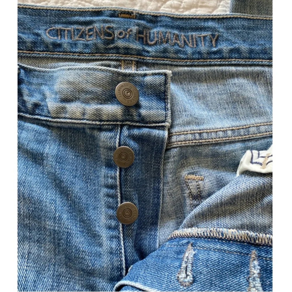 Citizens of Humanity "Emerson" distressed boyfriend jeans light wash denim SZ 29 - Picture 3 of 11